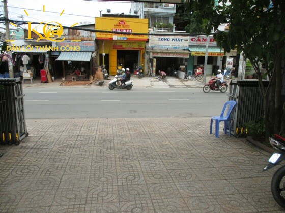 Phiá trước Hoàng Minh Building