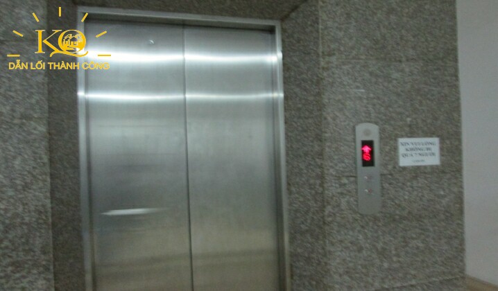  thang máy